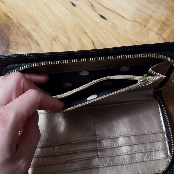 NWOT Anne Klein  Black Clutch Wallet - Picture 5 of 6